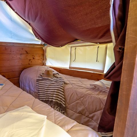 Tente en toile et en bois 6 personnes - Trappeur 3 chambres