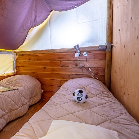 Canvas and wooden tent 6 persons - Trappeur 3 bedrooms