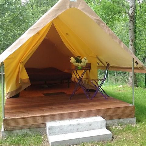 CANVAS AND WOOD TENT 2 people - Canada Treck Double Bed