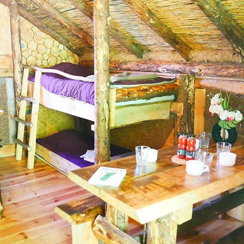 AUßERGEWÖHNLICHE UNTERKUNFT 6 Personen - Holzfällerhütte 6 Pers.