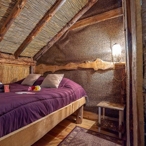 AUßERGEWÖHNLICHE UNTERKUNFT 6 Personen - Holzfällerhütte 6 Pers.