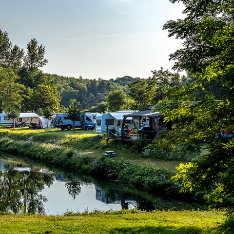 PLOT - with water + drain