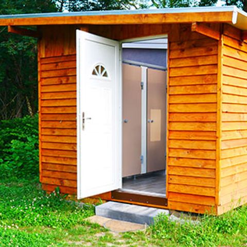 Pitch - with individual sanitary facilities