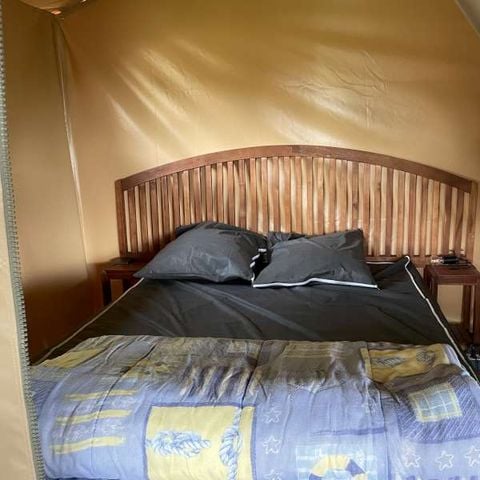 CANVAS AND WOOD TENT 4 people - Lake Abane, without sanitation