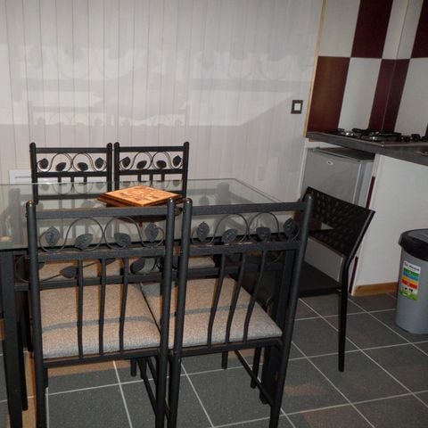 CHALET 4 personas - COMODIDAD 2 dormitorios