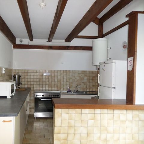 COUNTRY HOUSE 20 people