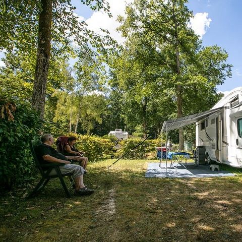 EMPLACEMENT - Forfait Duo :  1 voiture + tente, caravane ou camping-car