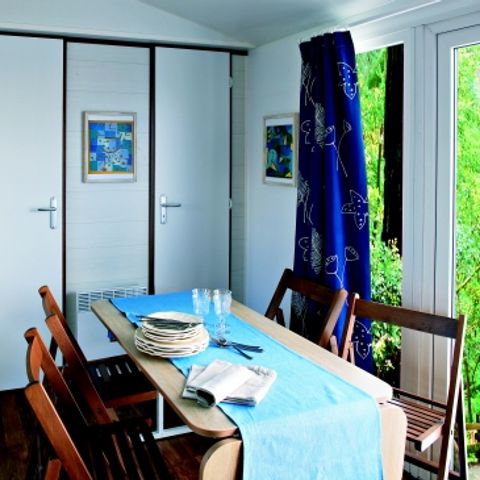 Mobile home 5 persons - Standard 29m² 2-bedroom - 12m² terrace - TV - Air conditioning