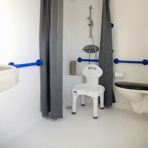 Mobilheim 4 personen - PMR Confort 31 m² mit - 2 Schlafzimmern - Halbüberdachte Terrasse 18 m² - TV - Klimaanlage