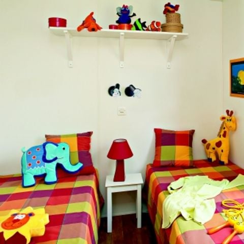 Casa mobile 6 persone - Camera Standard 34 m² con - 3 camere - Da letto - Terrazza integrata di 6 m² - TV - Aria condizionata - Kit per neonati