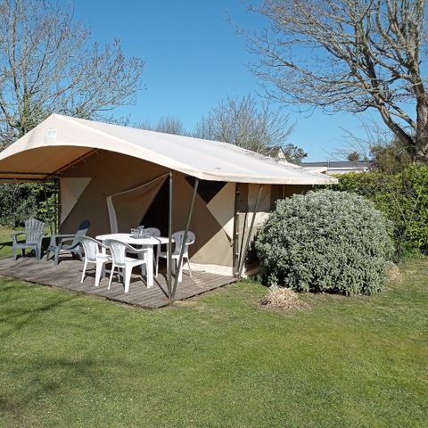 Glamping tent 4 persons - Canada (without sanitary facilities)