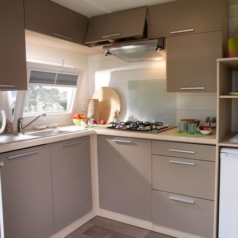 Mobilhome 5 personas - remium 30m² (2 habitaciones) + terraza cubierta 10m² + sábanas + toallas + LV + TV 4/5 pers.