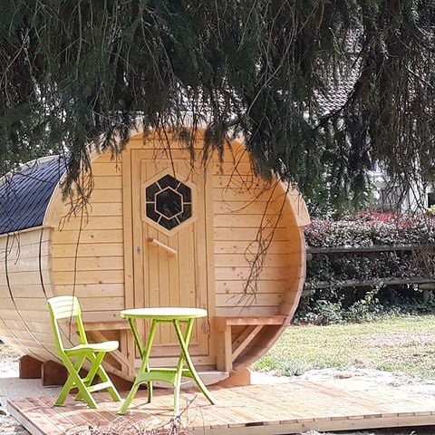 HÉBERGEMENT INSOLITE 2 personnes - BARREL (sans sanitaires, sans cuisine)