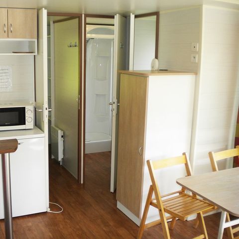 MOBILE HOME 4 people - 20m² Comfort mobile home (2 bedrooms) + TV + 16m² semi-covered terrace