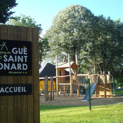 Camping du Gué Saint-Léonard Camping du Gué Saint-Léonard - Camping Mayenne