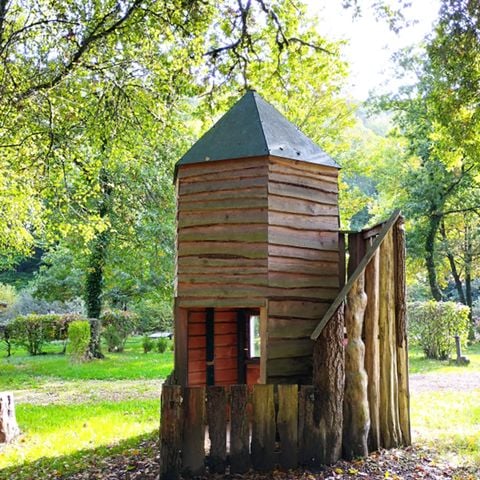 UNUSUAL ACCOMMODATION 2 people - La Tour d'argent - 2 m² - no sanitary facilities