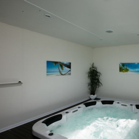 Mobilheim 4 personen - Premium - 2 Schlafzimmer - 2 Bäder - SPA