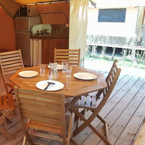 Canvas and wooden tent 5 persons - TOILE LODGE without sanitary facilities
