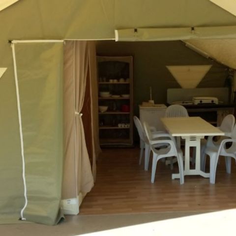 Canvas and wooden tent 4 persons - TOILE LODGE without sanitary facilities