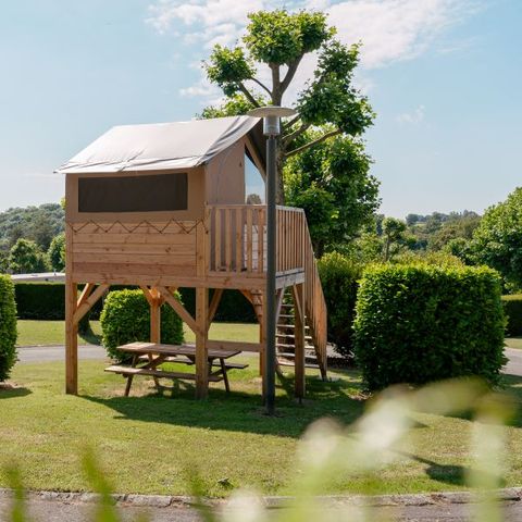 UNUSUAL ACCOMMODATION 2 people - Nature tent on stilts Standard 7.2 m² - without sanitary facilities