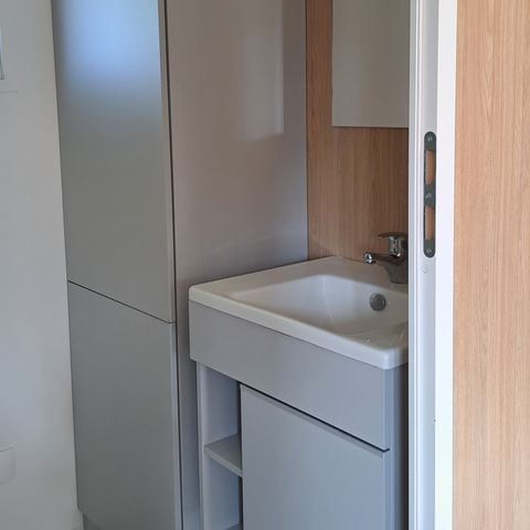 Stacaravan 8 personen - CONFORT 6/8 personen / 3 slaapkamers/ Terras