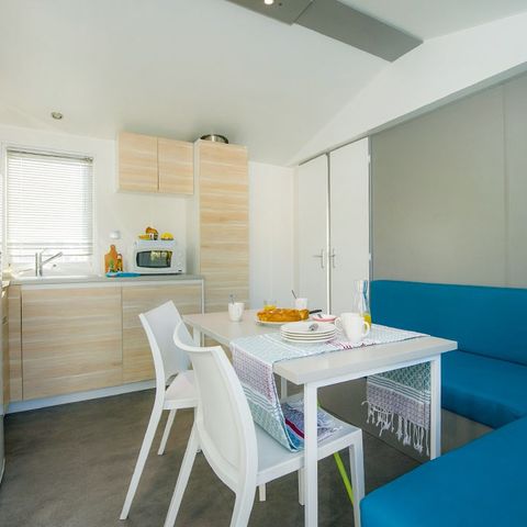 Stacaravan 6 personen - Klassiek XL | 2 slaapkamers | 4/6 pers. | Overdekt terras