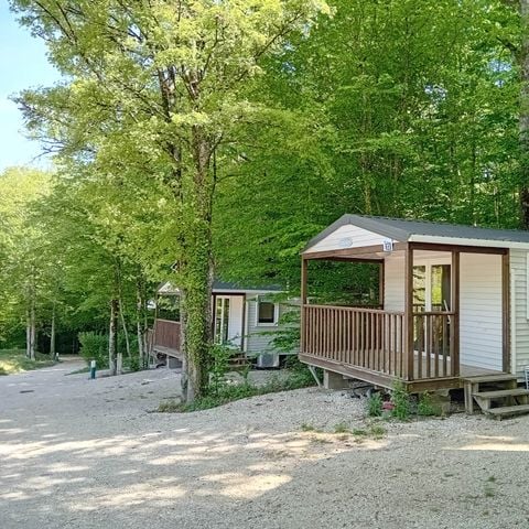 MOBILE HOME 4 people - Confort 32m² - 2 bedrooms + 12m² covered terrace + TV + Air conditioning -