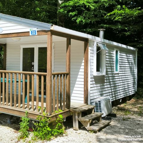 MOBILE HOME 4 people - Confort 32m² - 2 bedrooms + 12m² covered terrace + TV + Air conditioning -