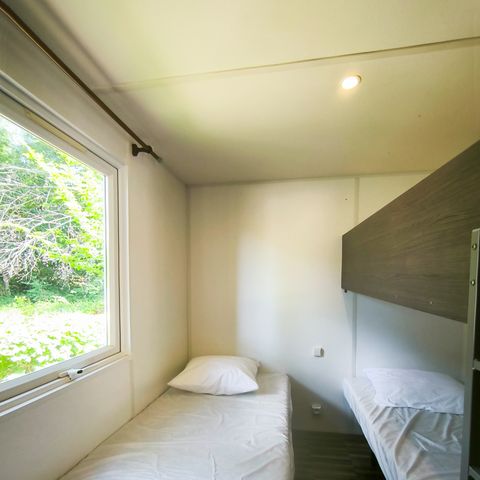 Mobile home 4 persons - Confort 32m² - 2 bedrooms + terrace + TV + Air-con