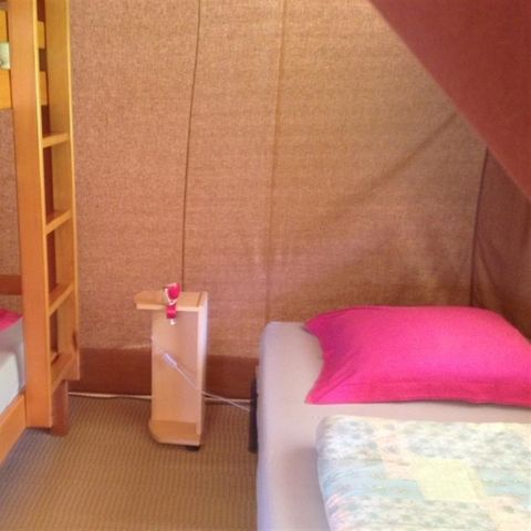 CANVAS AND WOOD TENT 5 people - Safari (without sanitary facilities)