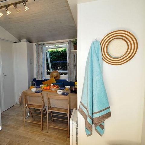 Stacaravan 4 personen - ALOHA 25m² - 2 kamers + overdekt terras