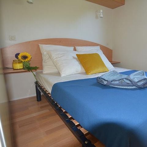 Stacaravan 4 personen - FLORES 31m² - 2 kamers + terras