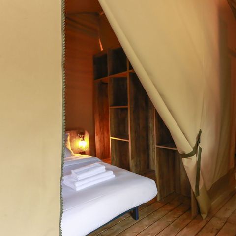 Safaritent 5 personen - Comfort 34m² (2 kamers) - met sanitair