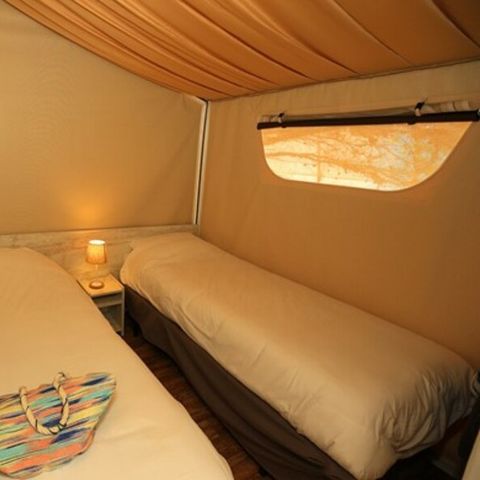 Tienda de lona y madera 4 personas - Lodge Maassai - 2 habitaciones 4