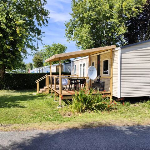 Stacaravan 6 personen - PREMIUM Papegaaiduiker 4 Kamers 6 Personen + TV