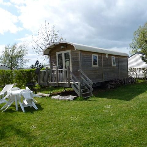 UNUSUAL ACCOMMODATION 4 people - Caravan (2 bedrooms)