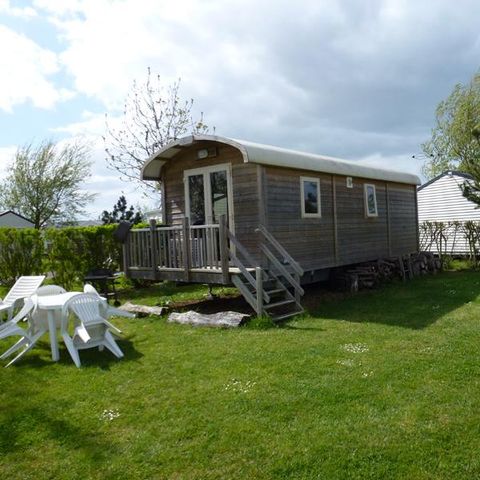 UNUSUAL ACCOMMODATION 4 people - Caravan (2 bedrooms)