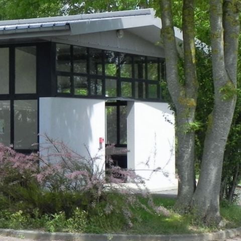 Pitch - place with electricity