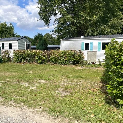 PIAZZOLA - Ampia piazzola per roulotte, camper, furgoni e tende di grandi dimensioni