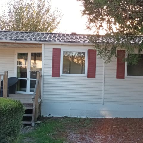 Mobilheim 2 personen - 07-Mobilheim Confort 24 m2 (2 Schlafz. - 2/4 Pers.) + kleine überdachte Terrasse + TV + Klimaanlage - Preis für 2 Personen