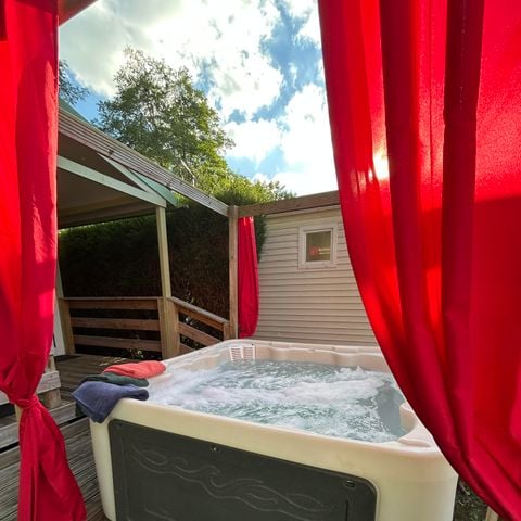 Chalet 2 personen - Belier Confort 24m2 - 2bed - 5pers - Jaccuzzi - Opgemaakte bedden - Handdoek - Drankenpakket - Prijs voor