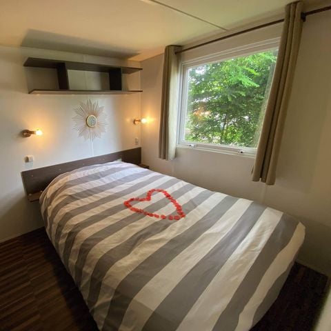 BUNGALOW 2 personas - 11-Bungalow Les Croisettes 30m2 (2bed - 2/6pers) + jaccuzzi + camas hechas + toalla + kit de bebidas - precio para 2 personas