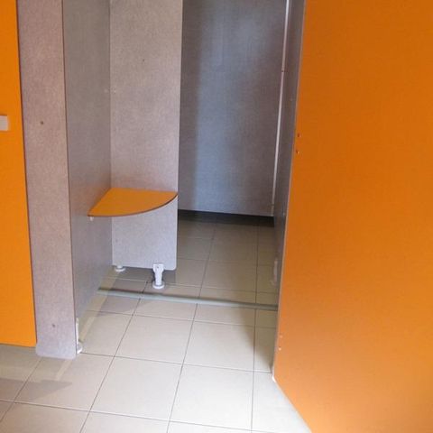 STAANPLAATS - Grand Confort standplaats (water / elektriciteit / afvoer)