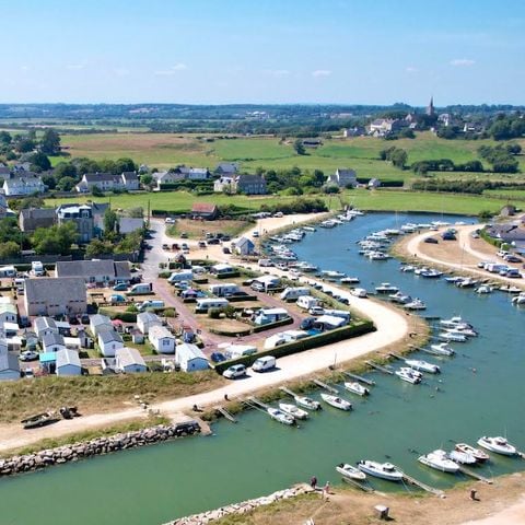 Pitch - Pitch package (Vehicle + Tent/Caravan or Motorhome)