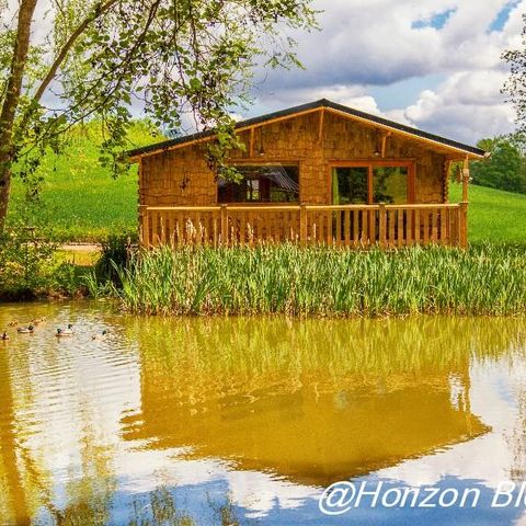 CHALET 2 persone - Cabane du GRIZZLI (Letto rotondo, doccia italiana)