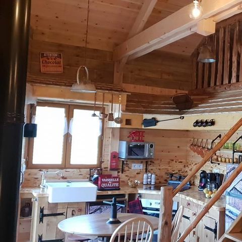 SISTEMAZION ATIPICHE 2 persone - Cabane de L'orpailleur (stufa a legna, bagno, doccia)