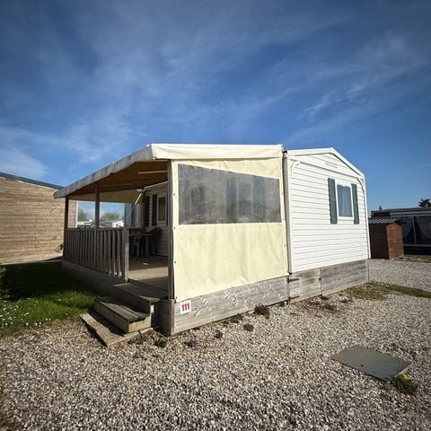 BUNGALOW 6 personnes - Mobil-home n°111