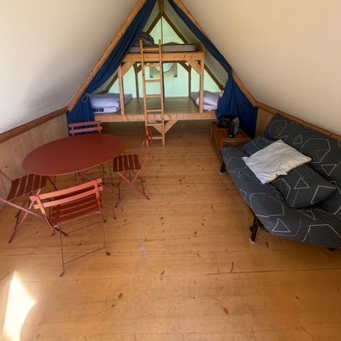 UNUSUAL ACCOMMODATION 4 people - Tipis 4 persons