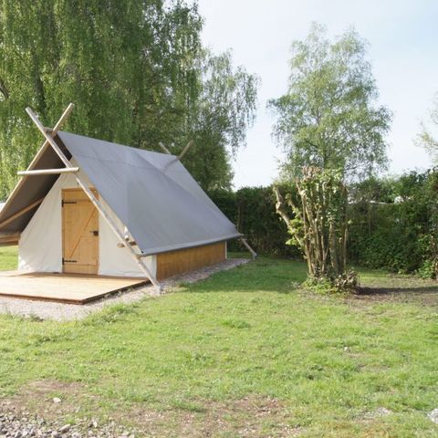 UNUSUAL ACCOMMODATION 4 people - Tipis 4 persons