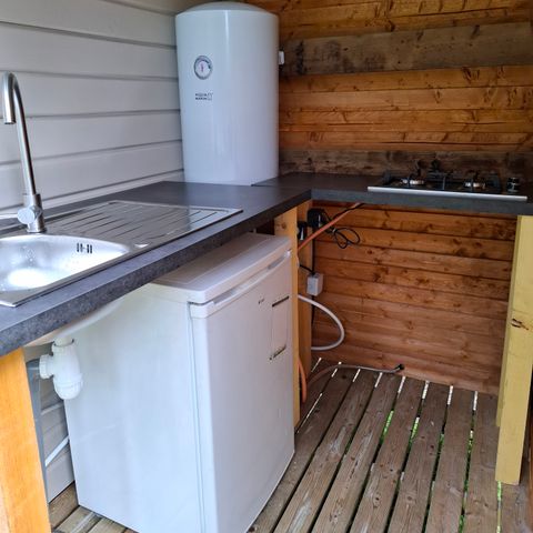 Pitch - PREMIUM with private bathroom and kitchen area